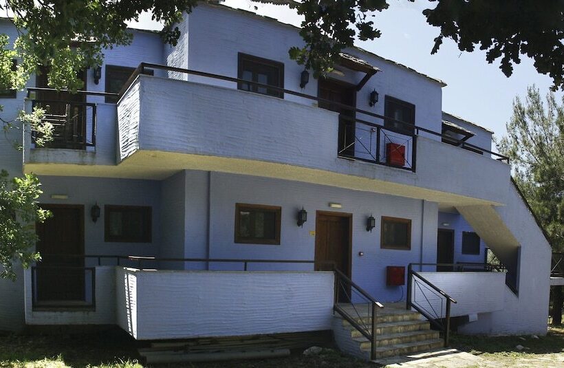 בית מלון כפרי Pool Bar Tsigoura