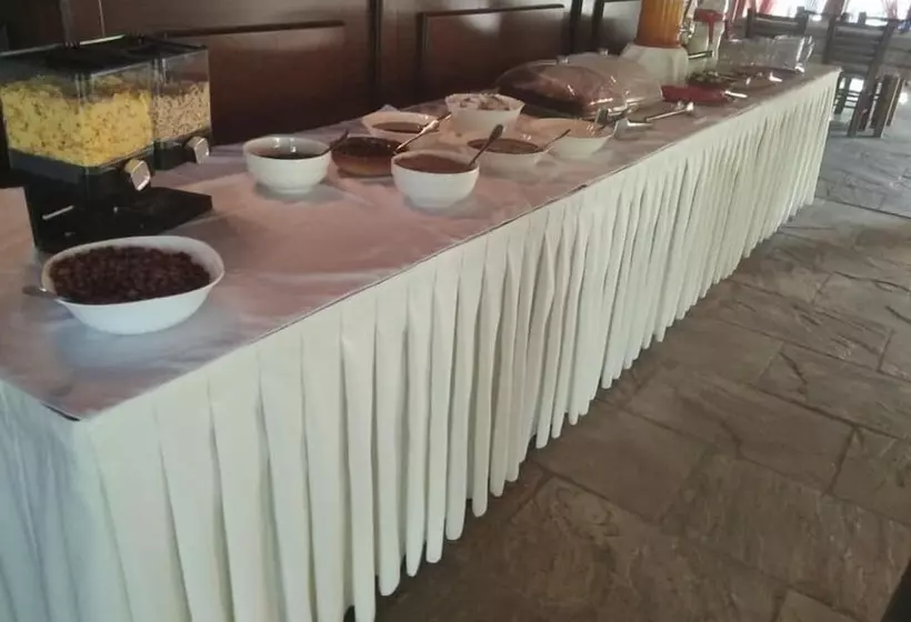 Hotelli Pool Bar Tsigoura