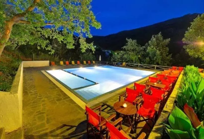 Hotelli Pool Bar Tsigoura