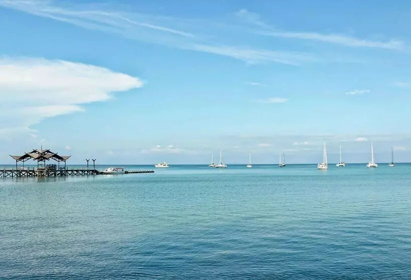 Hotelli Borneo Eagle Resort