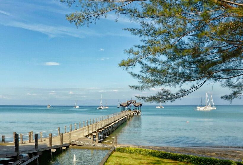 Отель Borneo Eagle Resort