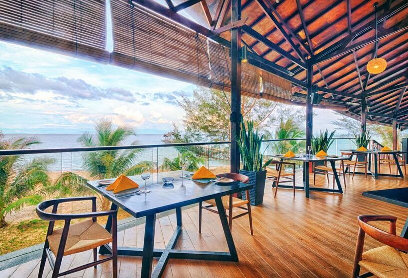 Отель Borneo Eagle Resort