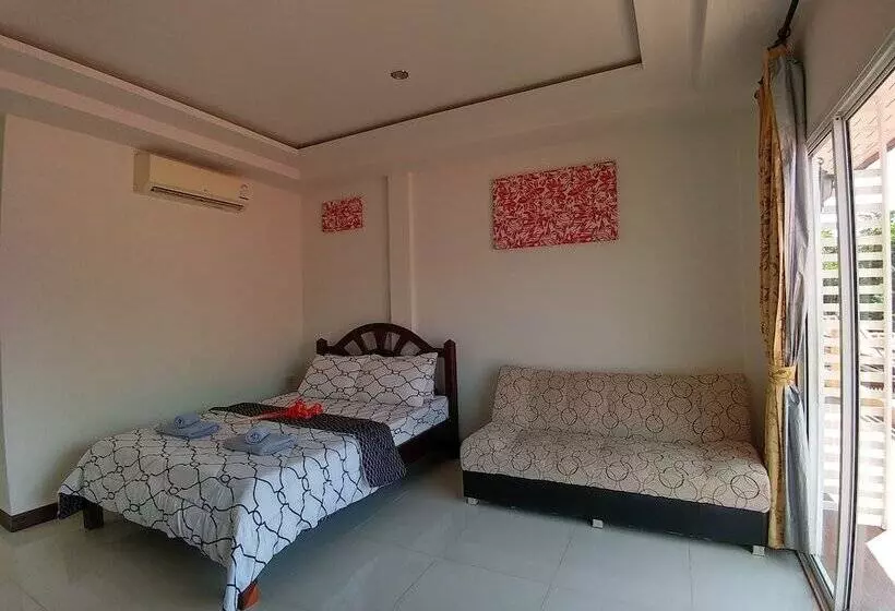 ホテル Rang Noknoy Resort At Kohlarn