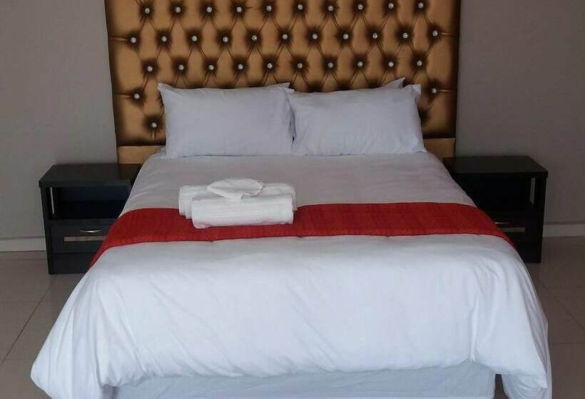 هتل House Of Chayil