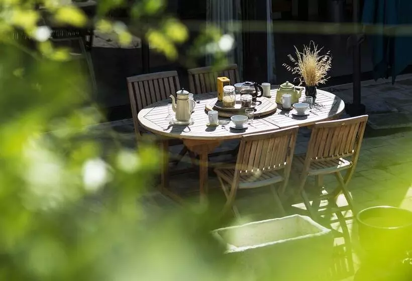 Hotelli Le Riad Bourguignon