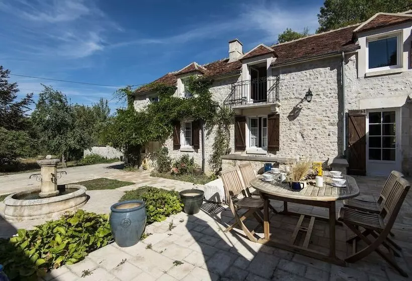 Hotelli Le Riad Bourguignon