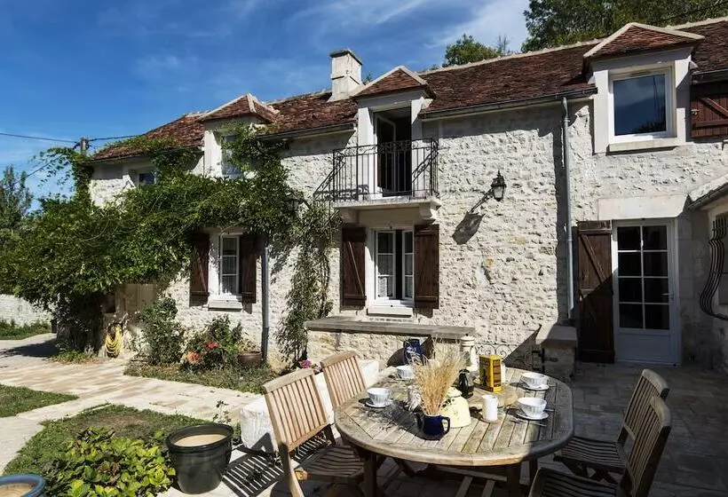 Hotelli Le Riad Bourguignon