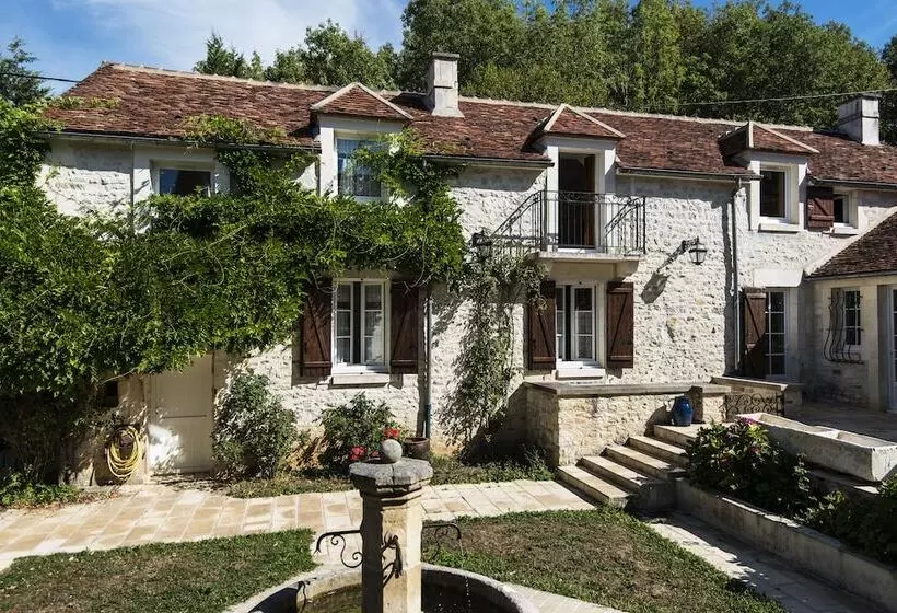 Hotelli Le Riad Bourguignon