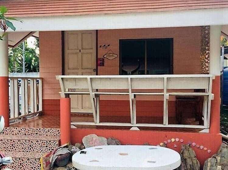 בית מלון כפרי Poopreaw Resort