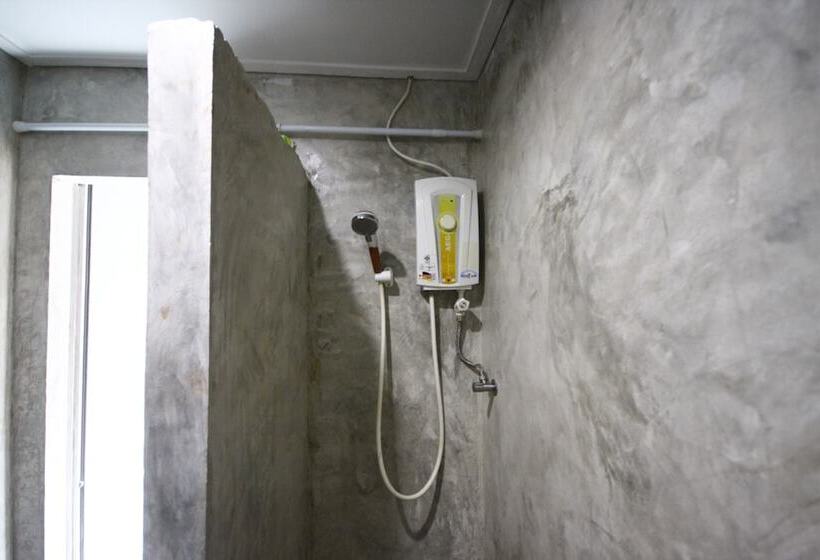 בית מלון כפרי Poopreaw Resort