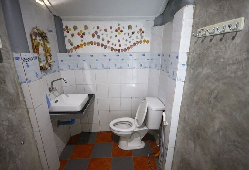 בית מלון כפרי Poopreaw Resort