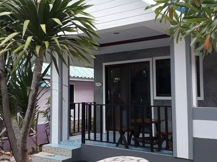 ホテル Poopreaw Resort