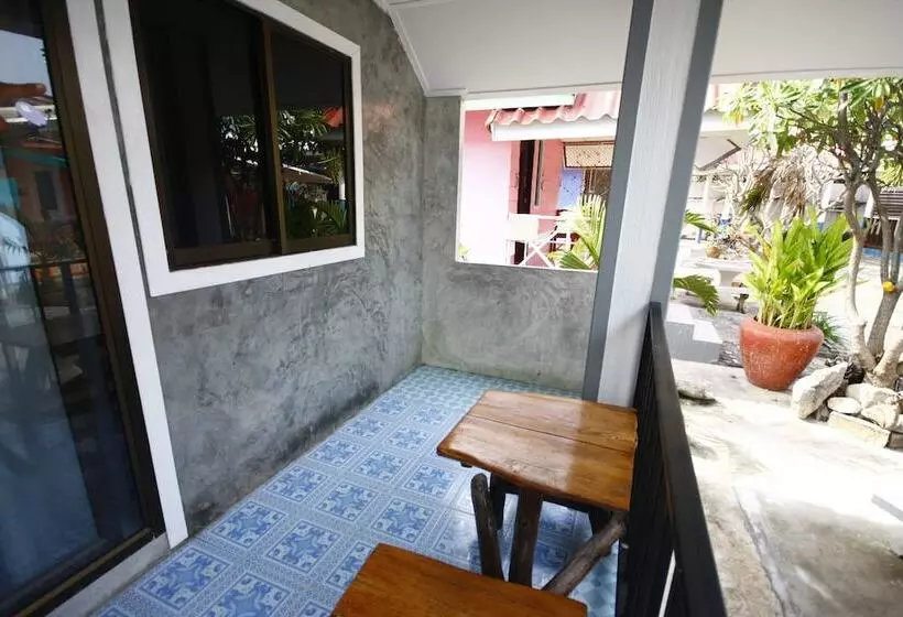 ホテル Poopreaw Resort