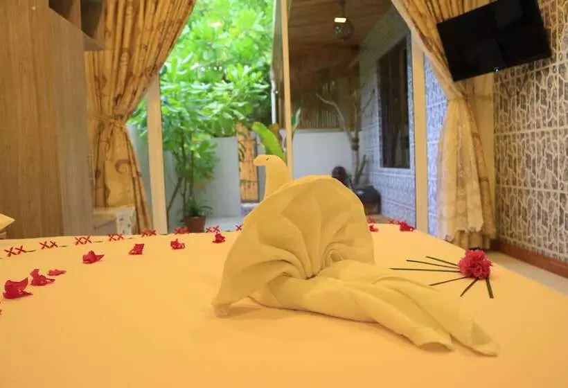 هتل Rasreef Rasdhoo Maldives