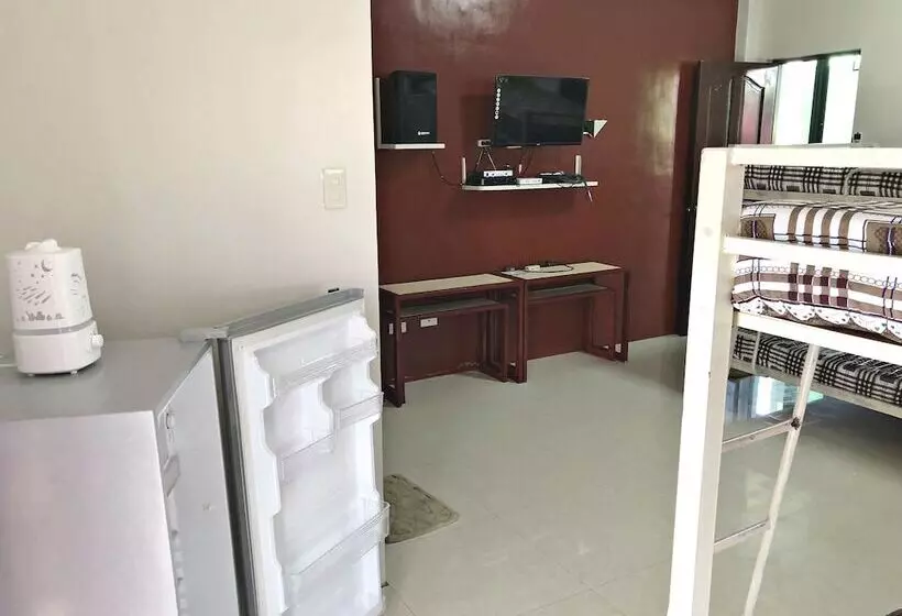 ホテル Antipolo Beach Haus Main