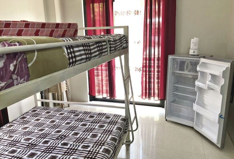 Отель Antipolo Beach Haus Main