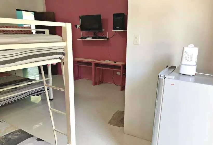 ホテル Antipolo Beach Haus Main