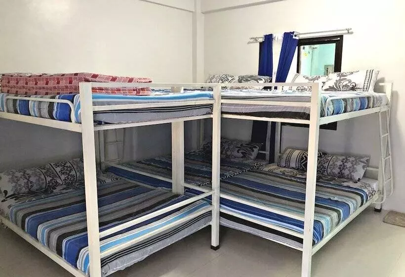 ホテル Antipolo Beach Haus Main