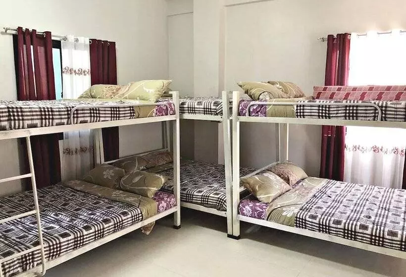 ホテル Antipolo Beach Haus Main