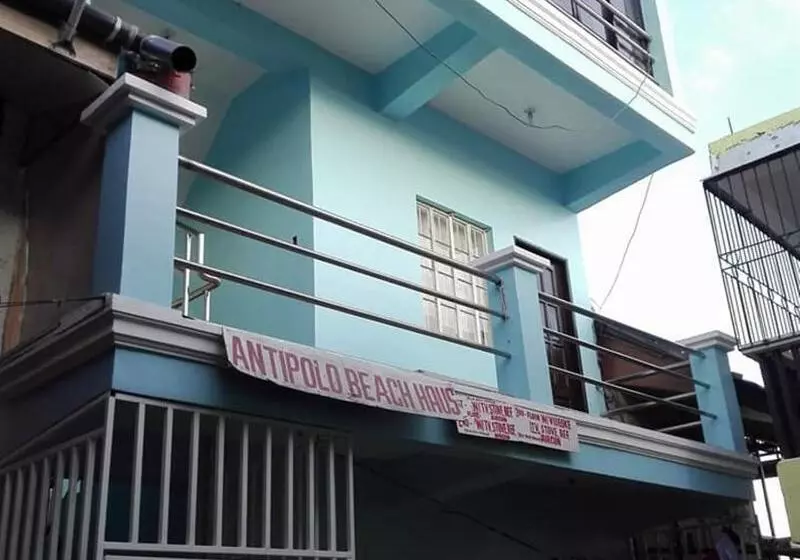 ホテル Antipolo Beach Haus Main