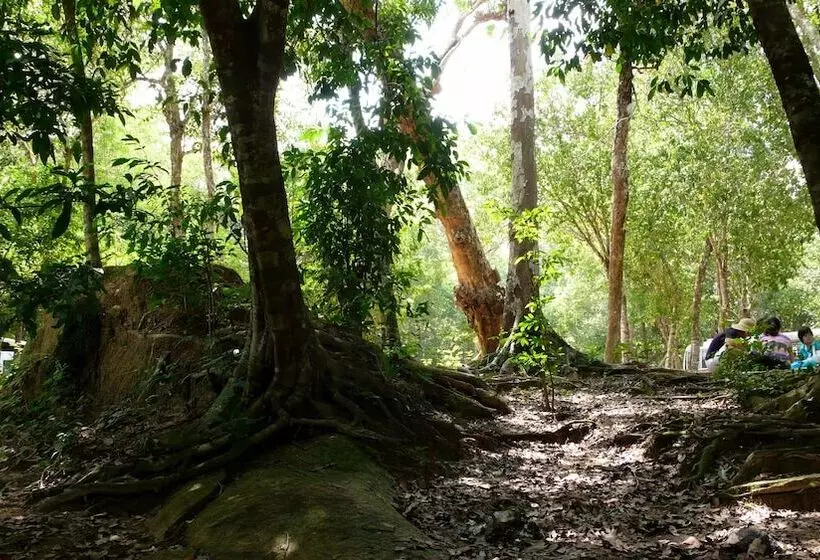 هتل Cat Tien River Lodge