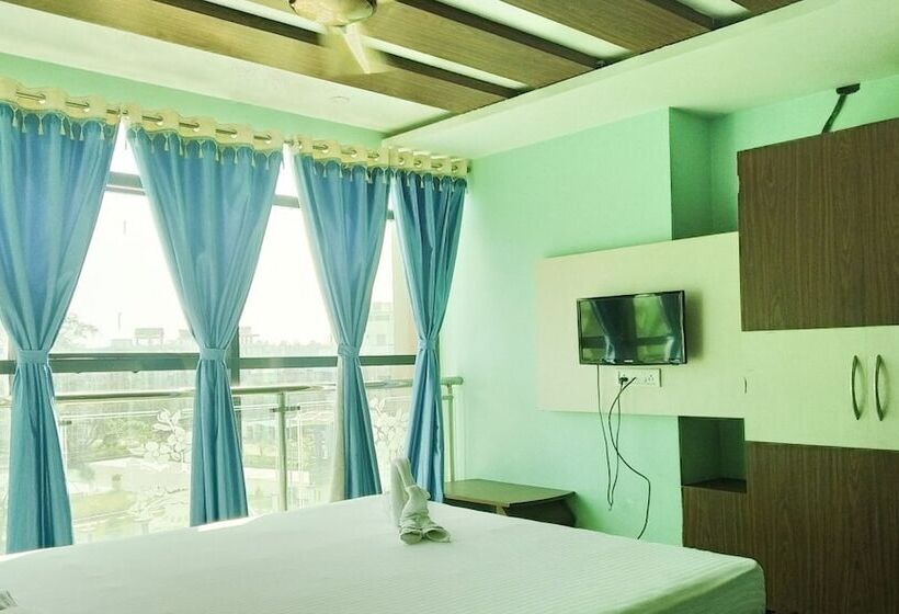 هتل Goroomgo Marlin Digha