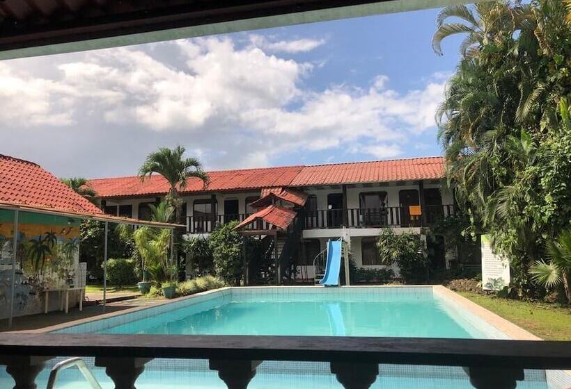 هتل Los Tabacones