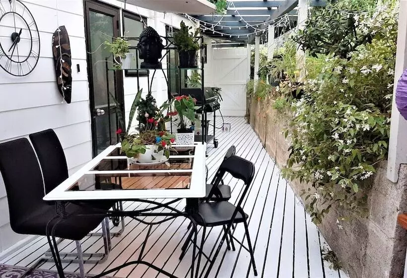 Hotelli Madhuban   Waterfront In Whangaroa