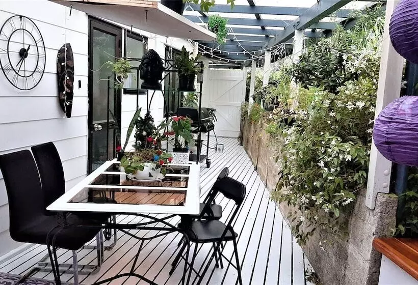 Hotelli Madhuban   Waterfront In Whangaroa