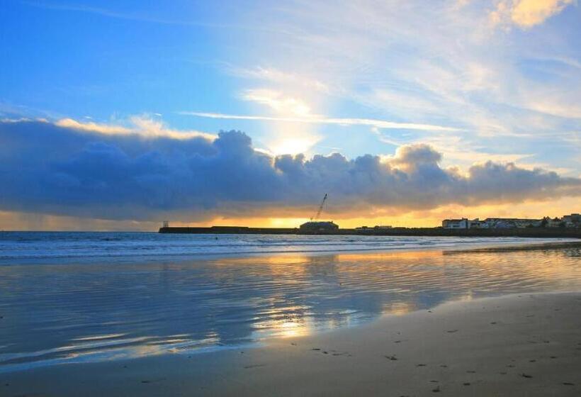 酒店 Rose And Crown