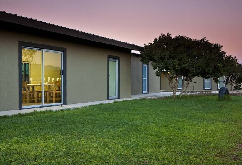 هتل Sesfontein Guesthouse
