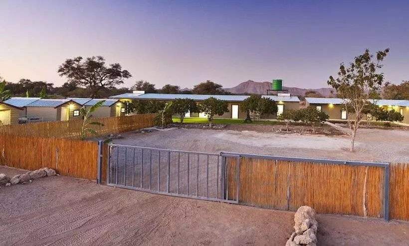 هتل Sesfontein Guesthouse