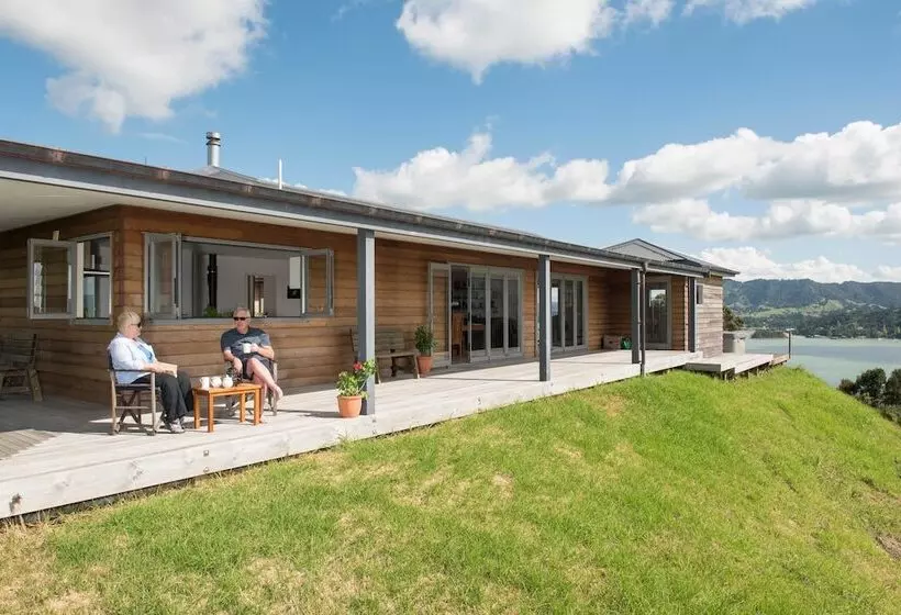 هتل Villa Ohakiri