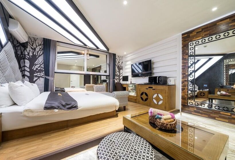 בית מלון כפרי Wonju Myeongpum