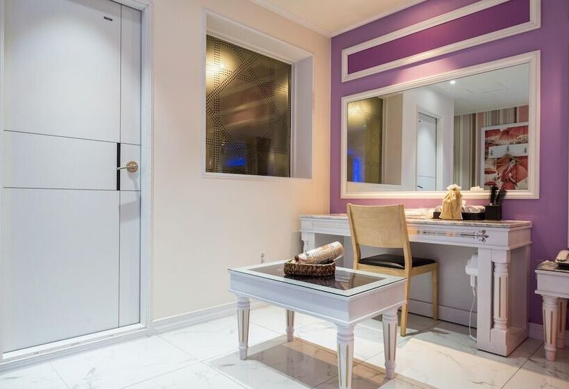 בית מלון כפרי Wonju Myeongpum