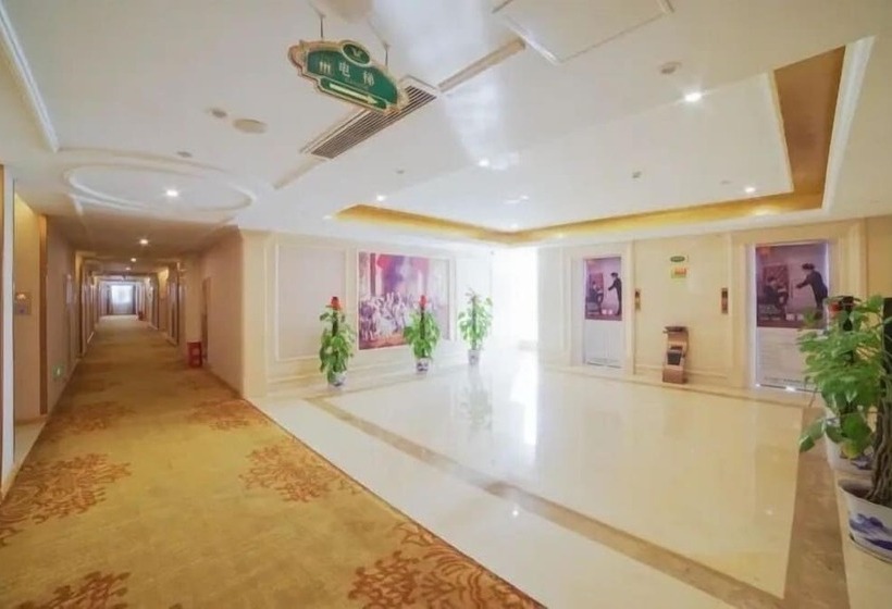 Vienna Hotel Jinshan Road Yiyang