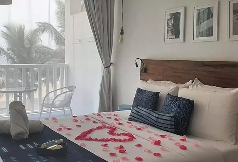 هتل Jara Beach Resort