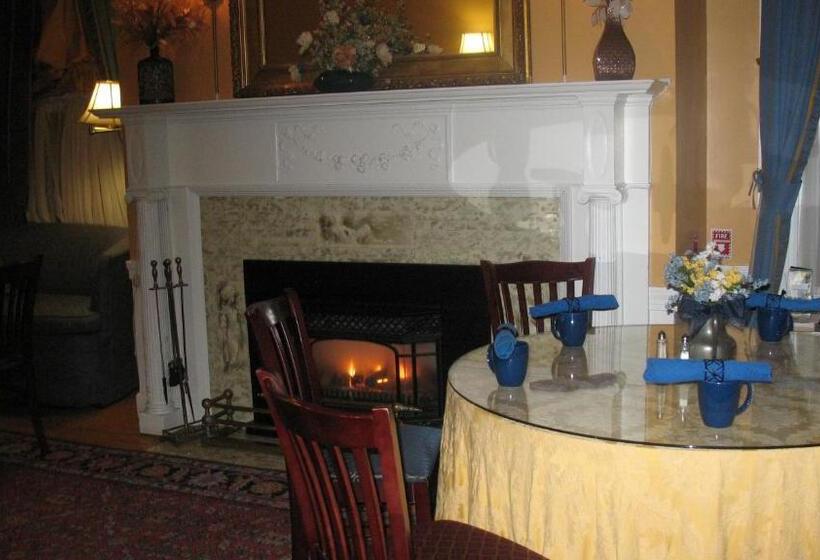 تختخواب و صبحانه A Cambridge House Inn