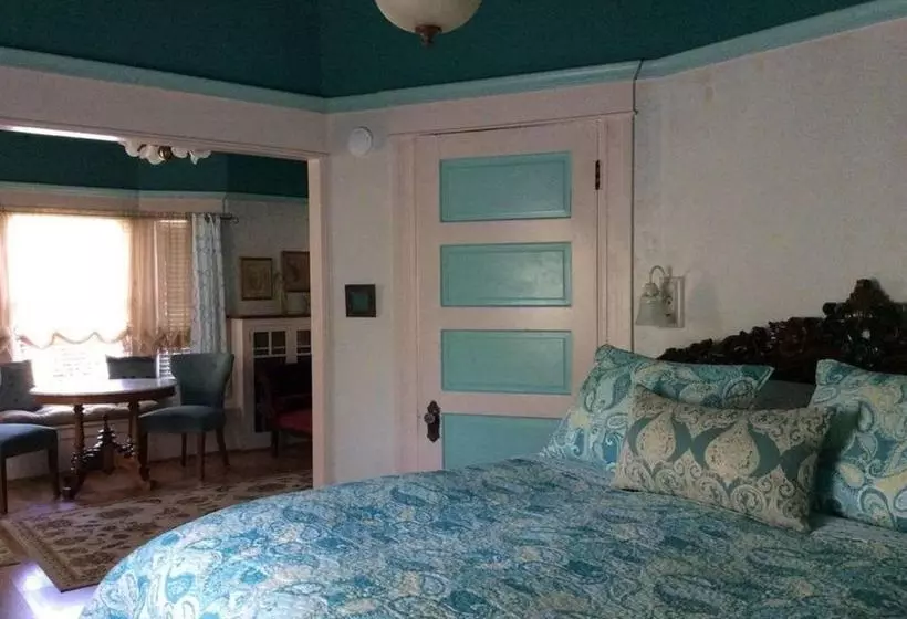 민박 A White Jasmine Inn