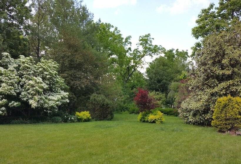 ベッドアンドブレックファースト Hummingbird Inn