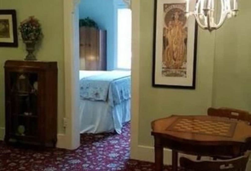 ベッドアンドブレックファースト Old Wheeler