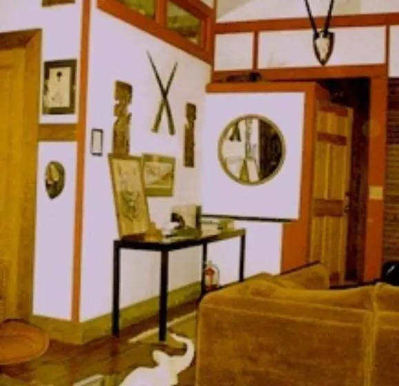 ベッドアンドブレックファースト Whistler's Inn