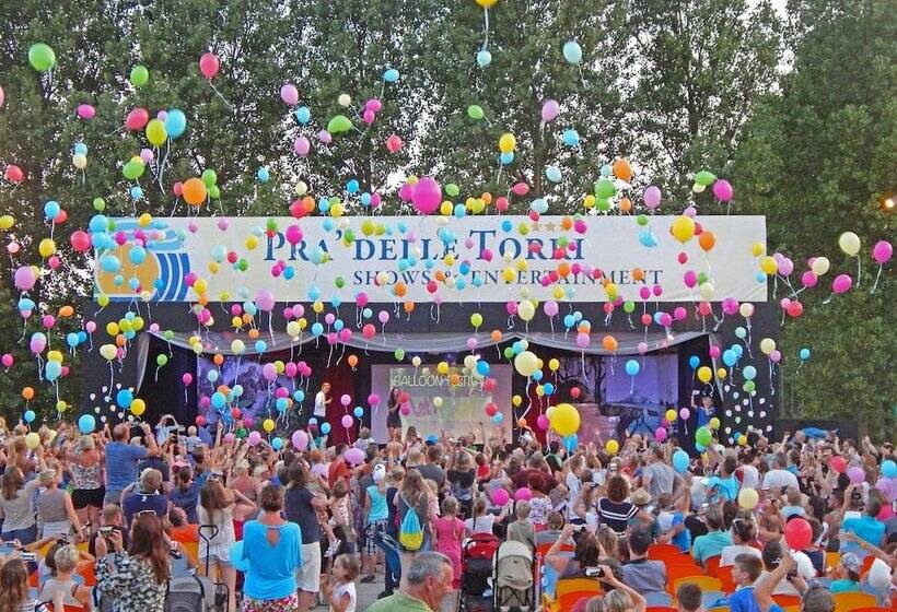 Отель Adria Holiday Pra  Delle Torri