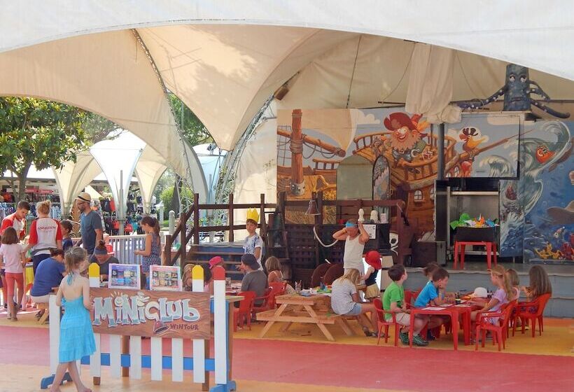 Отель Adria Holiday Pra  Delle Torri