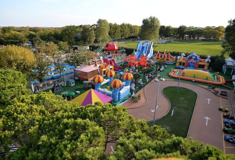 Отель Adria Holiday Pra  Delle Torri