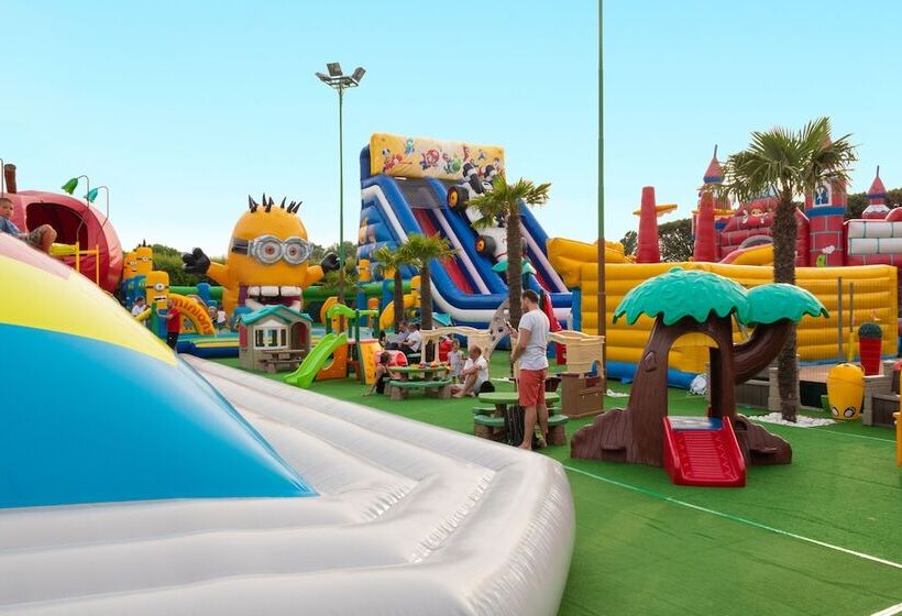 Отель Adria Holiday Pra  Delle Torri