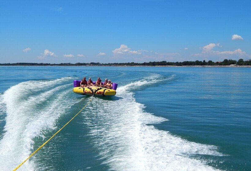 Отель Adria Holiday Pra  Delle Torri