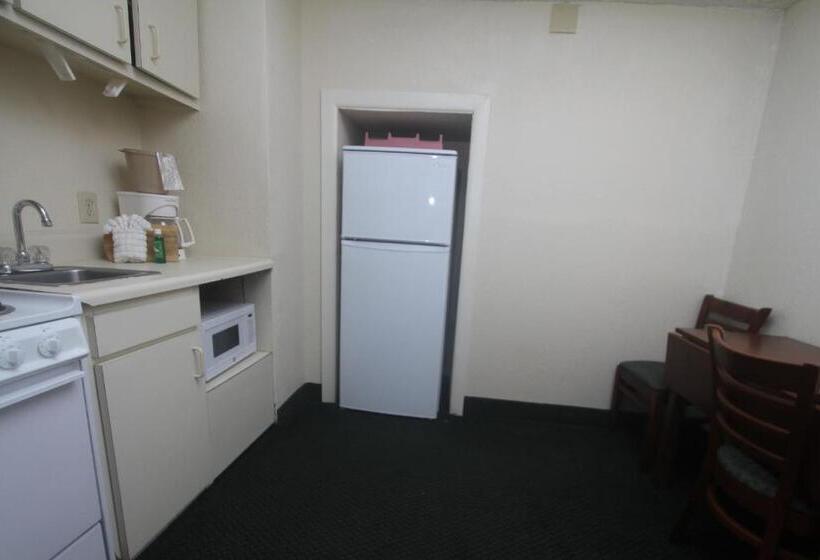 فندق Boardwalk Beach Resort