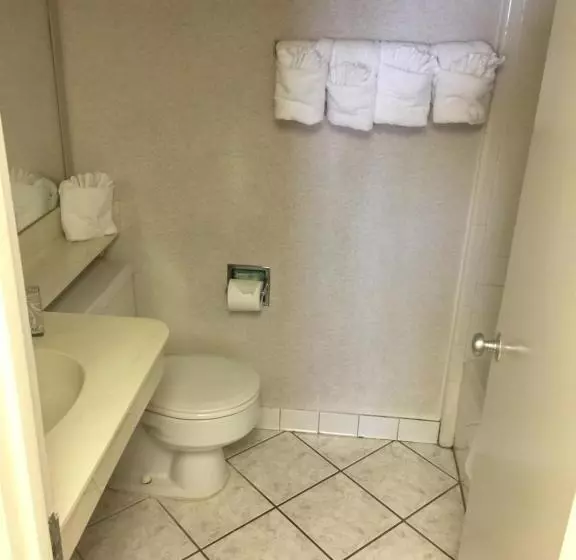 Hotel Boardwalk Beach Resort