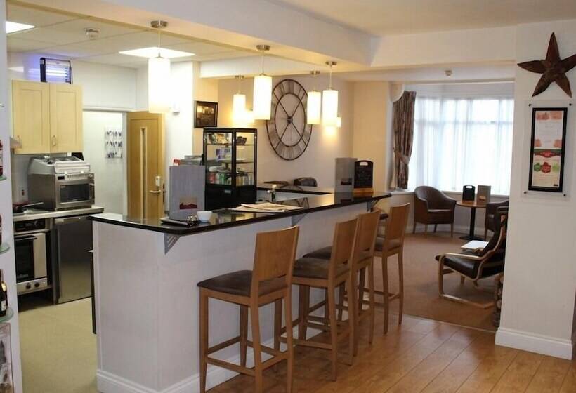 Hotel Clover Spa And